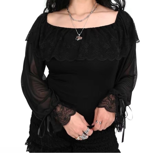 Foxblood Tops - Foxblood lace trim top
